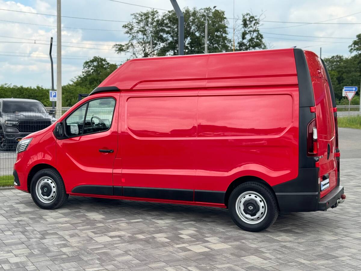 Renault Trafic 2023 - Fuel: Diesel 