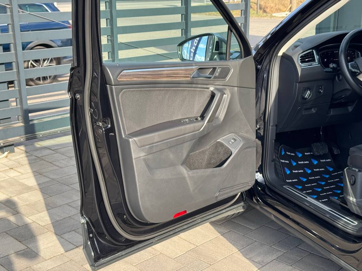 Volkswagen Tiguan Allspace 2022 - фреш авто