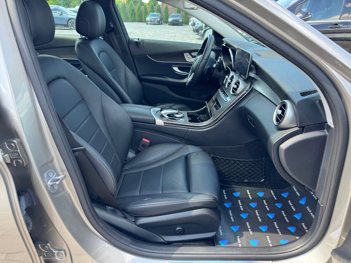 Mercedes-Benz C-Class 2018 - fresh avto