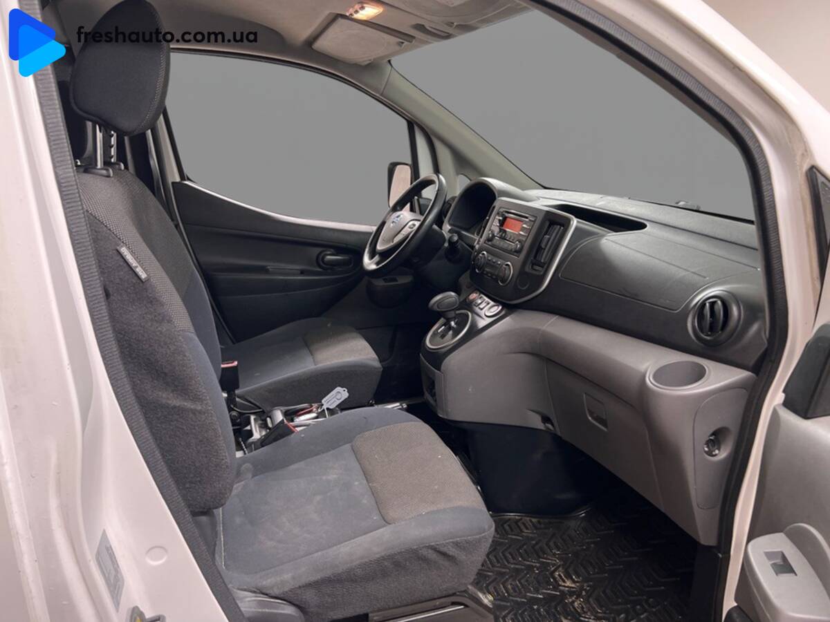 Nissan e-NV200 2019 - Transmission: Automatic 