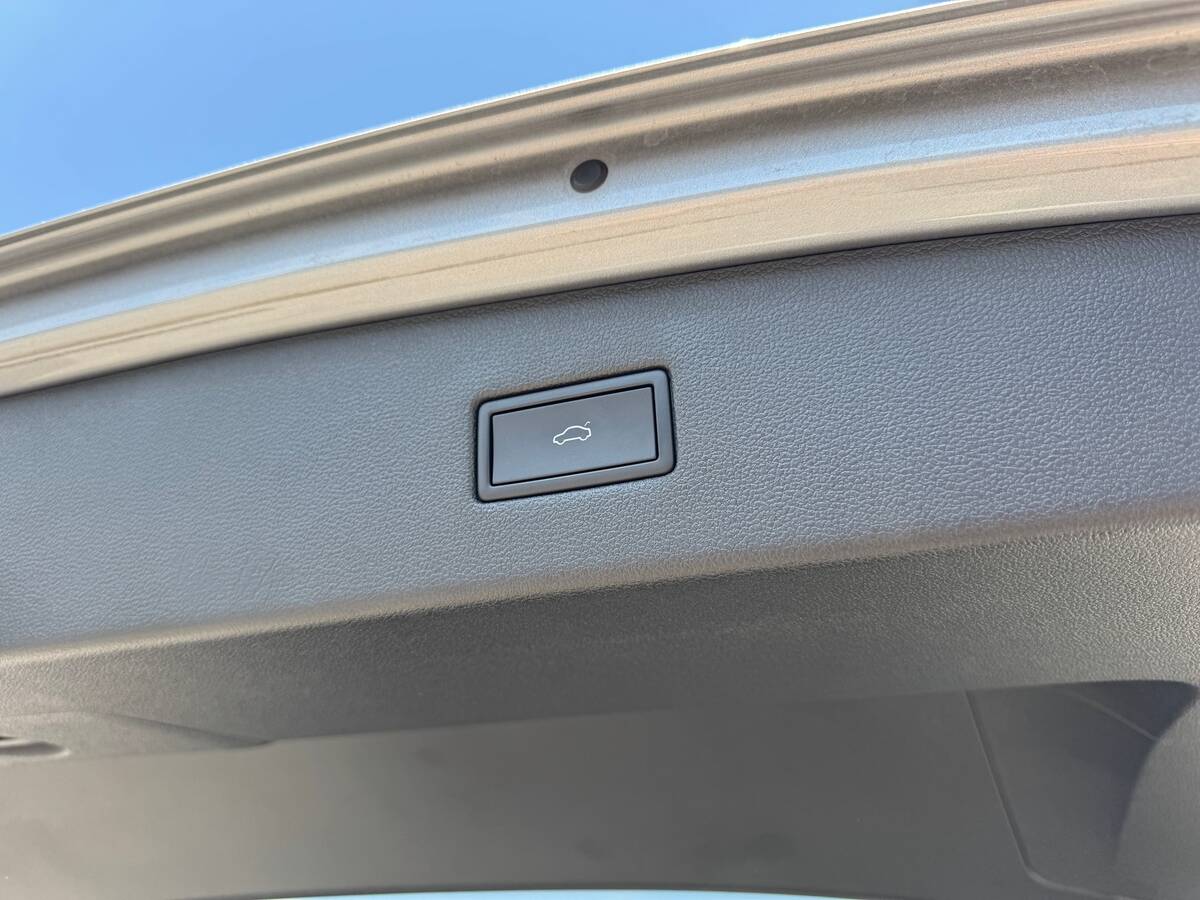 Volkswagen Tiguan Allspace 2022 - фреш авто
