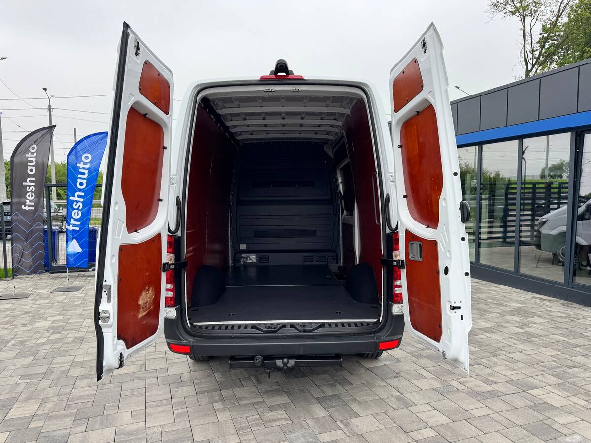 Mercedes-Benz sprinter 2018 - Потужність: 143 кс