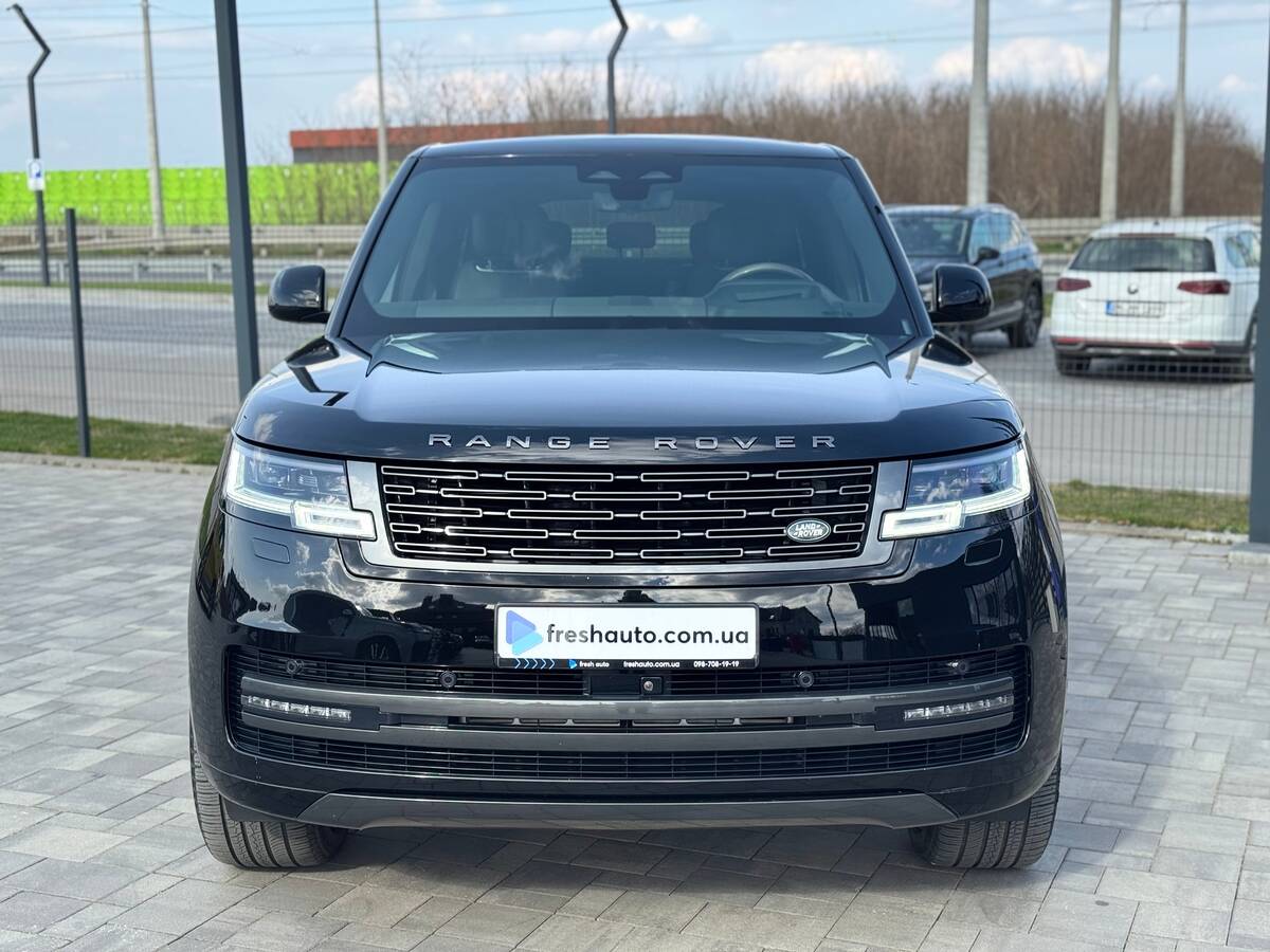 Land Rover Range Rover 2023 - Кількість місць: 5 