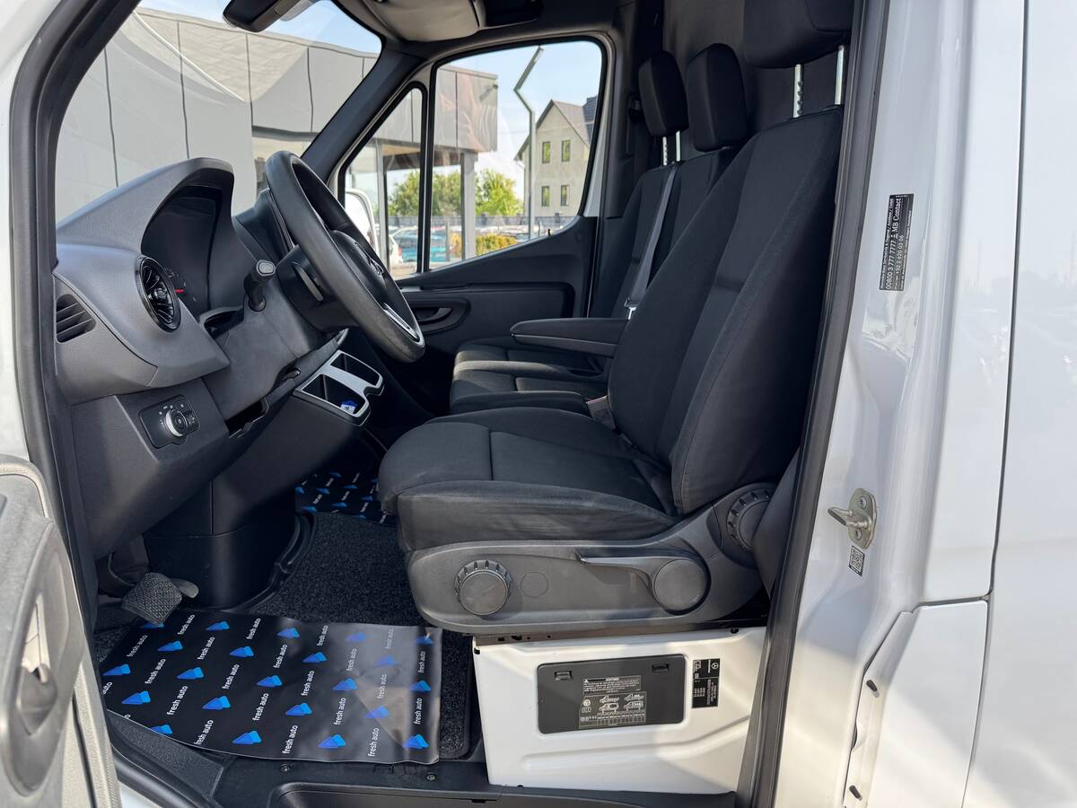 Mercedes-Benz Sprinter 2018 (Мерседес-Бенц Спрінтер) — фото 4 з 5