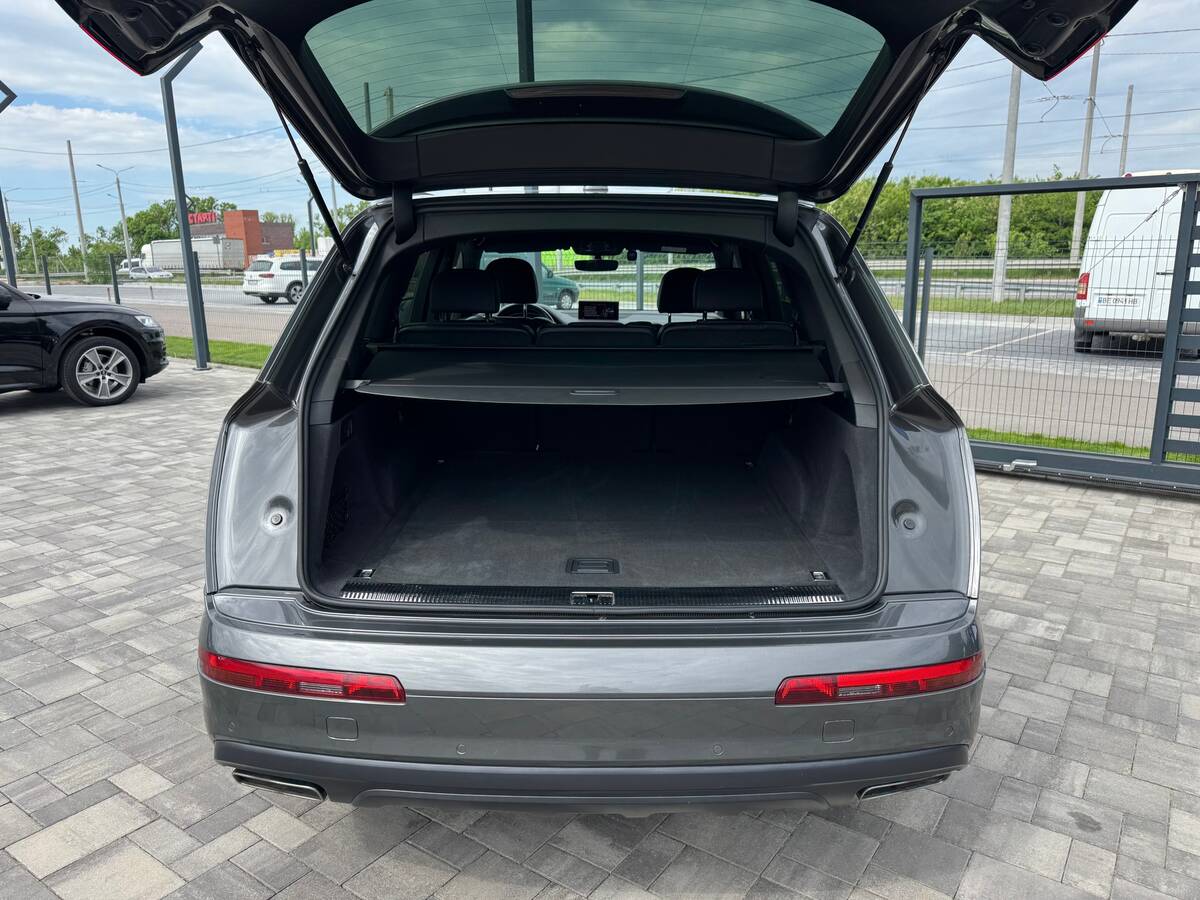 Audi Q7 2018 - Volume: 3.0 l.