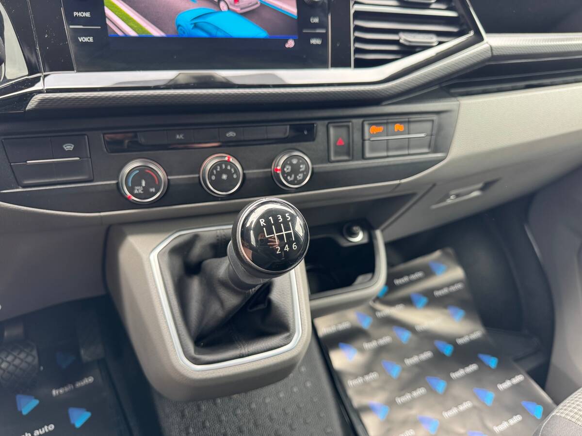 Volkswagen Transporter 2022 - Odometr: 256 thnd km