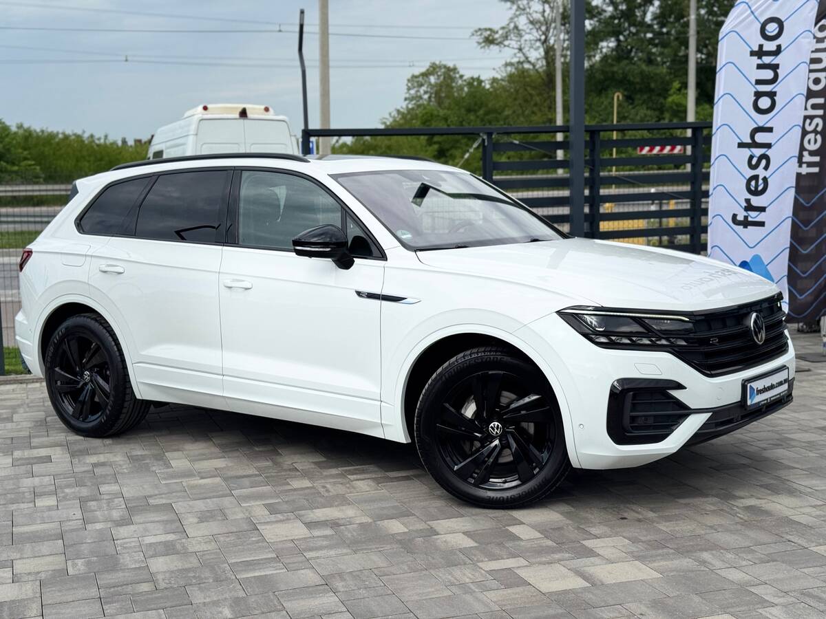 Volkswagen Touareg R 2022 - Тип авто: Passengers 