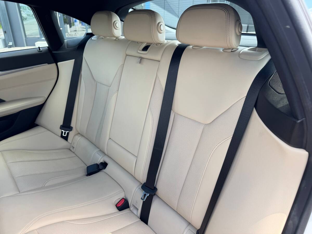 BMW i4 2022 - Power reserve: 550 km