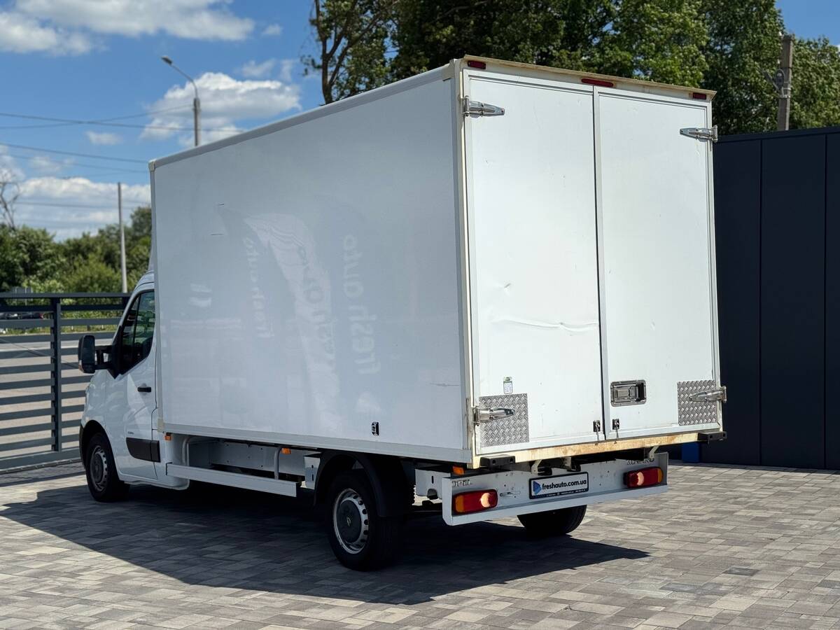 Opel Movano 2018 - Number Of Seats: 3 