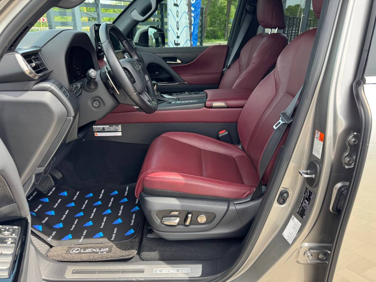 Lexus LX 2022 - Місцезнаходження: В Україні 