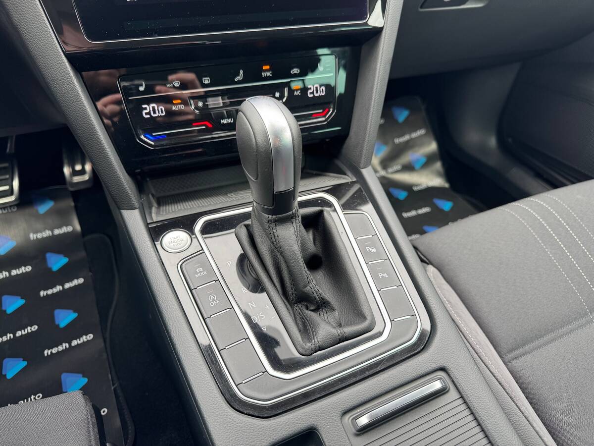 Volkswagen Passat Alltrack 2022 - Odometr: 180 thnd km