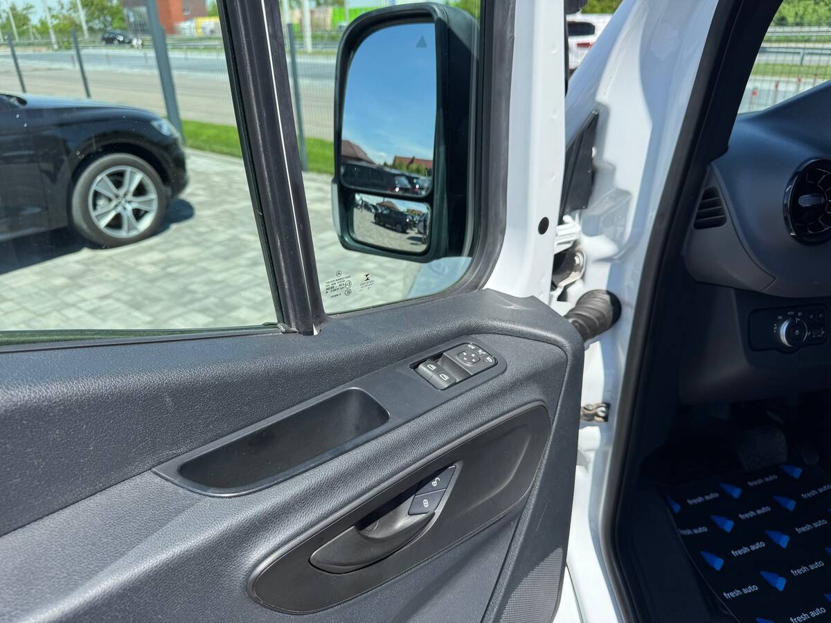 Mercedes-Benz sprinter 2019 - fresh auto