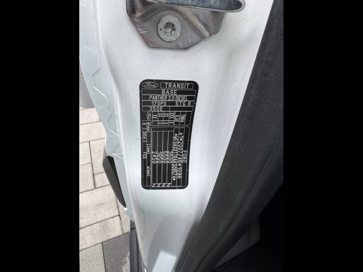 Ford Transit 2020 - DriveType: Rear 