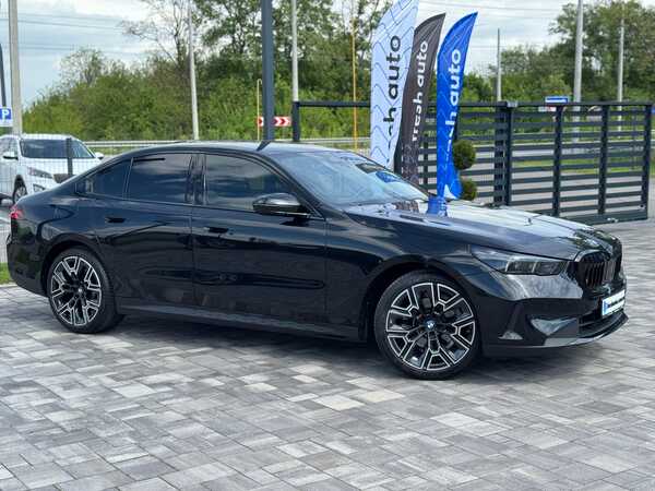 BMW 5 Series 2024