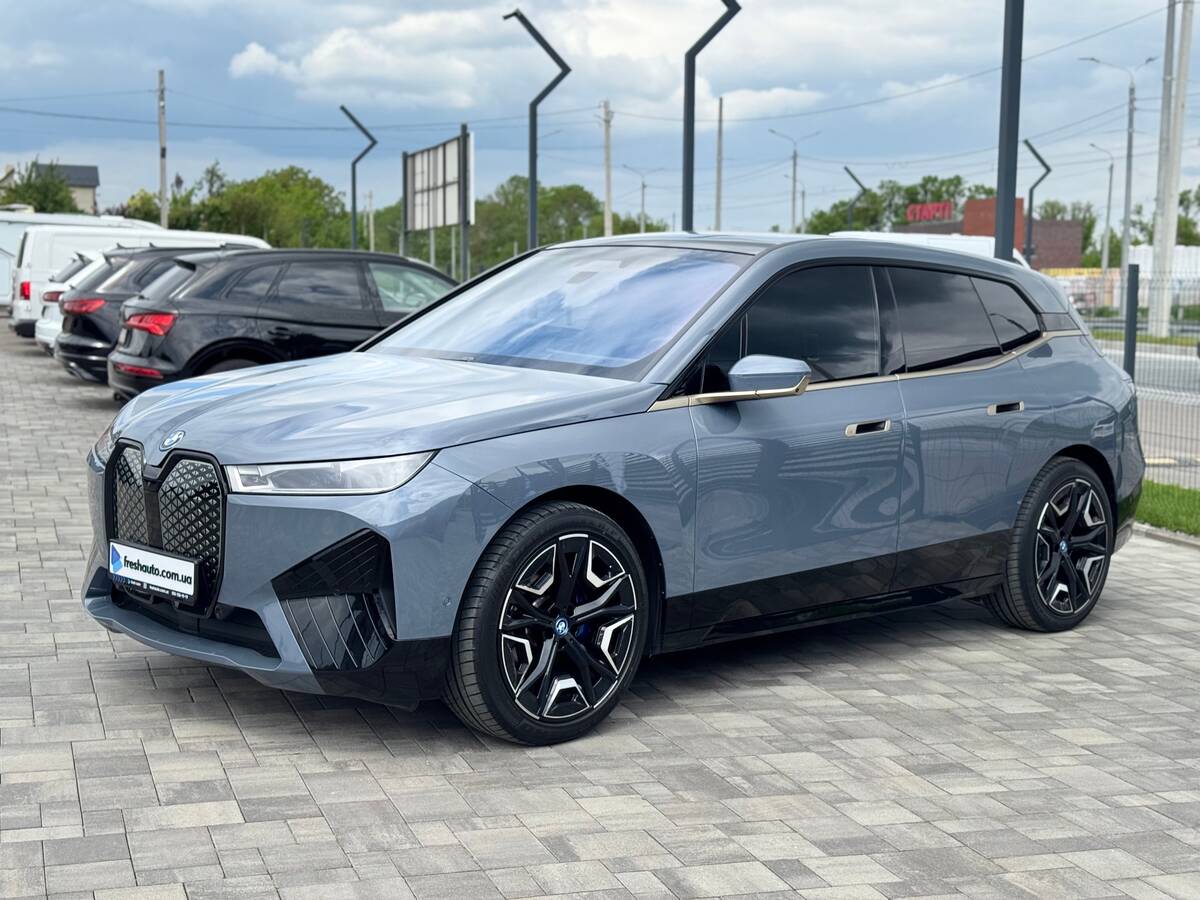 BMW iX 2023 - Тип палива: Електро 