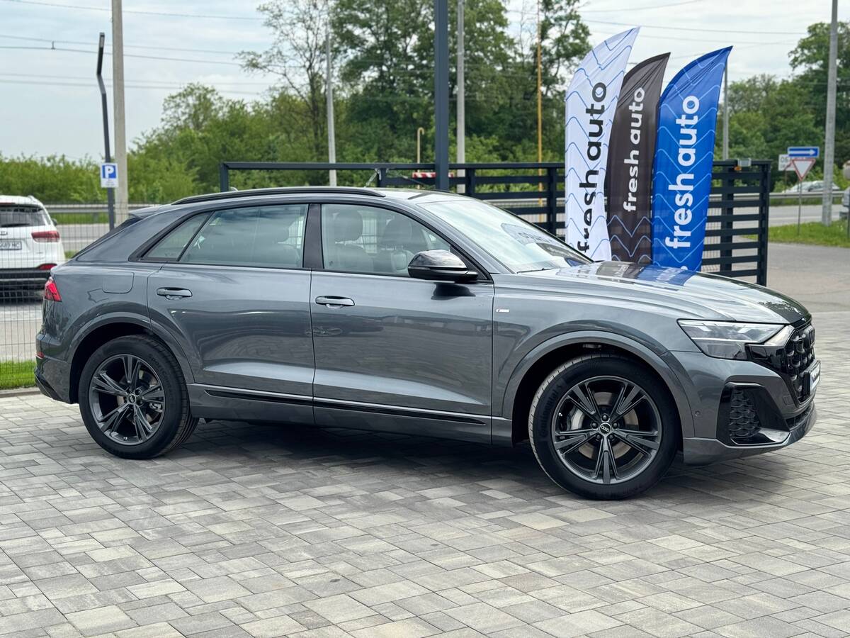 Audi Q8 2026 - Привід: Повний 