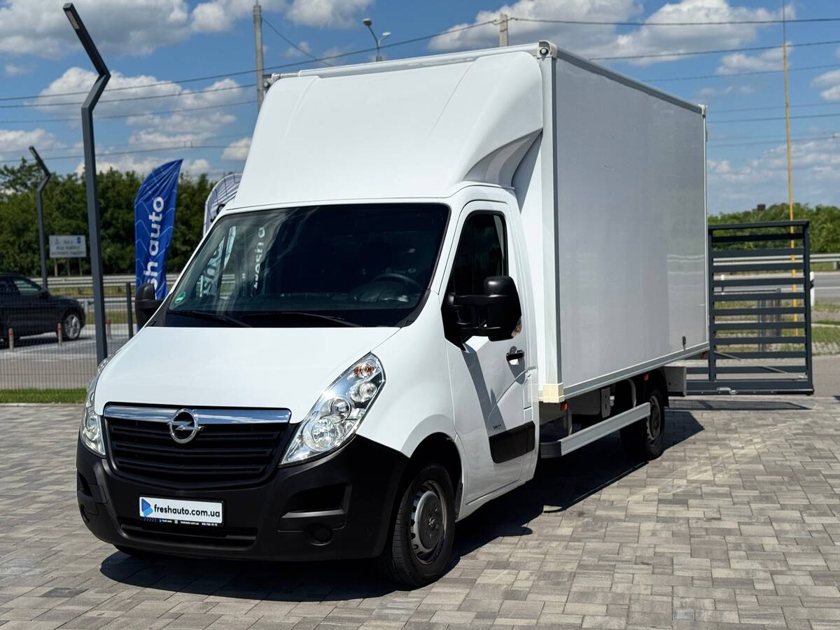 Opel Movano 2018 - DriveType: Front 