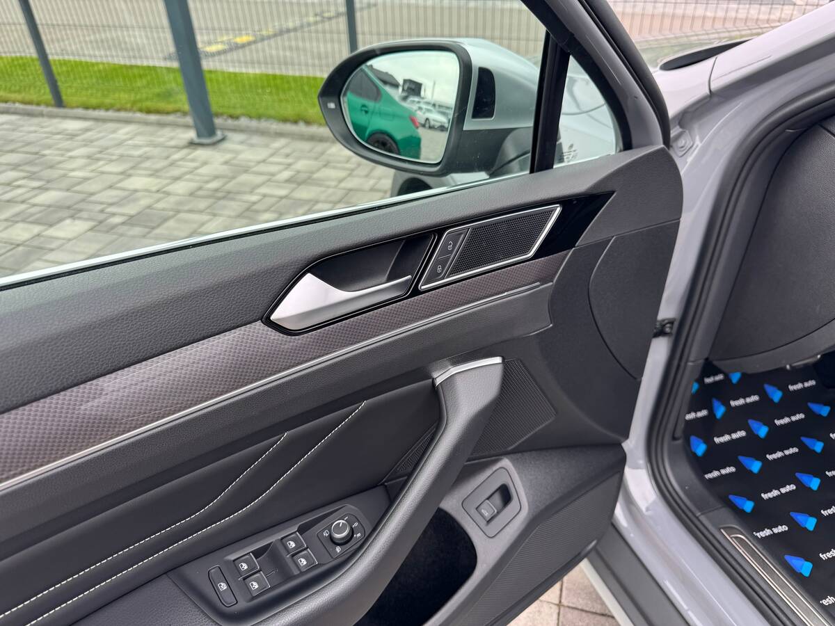 Volkswagen Passat Alltrack 2023 - freshauto