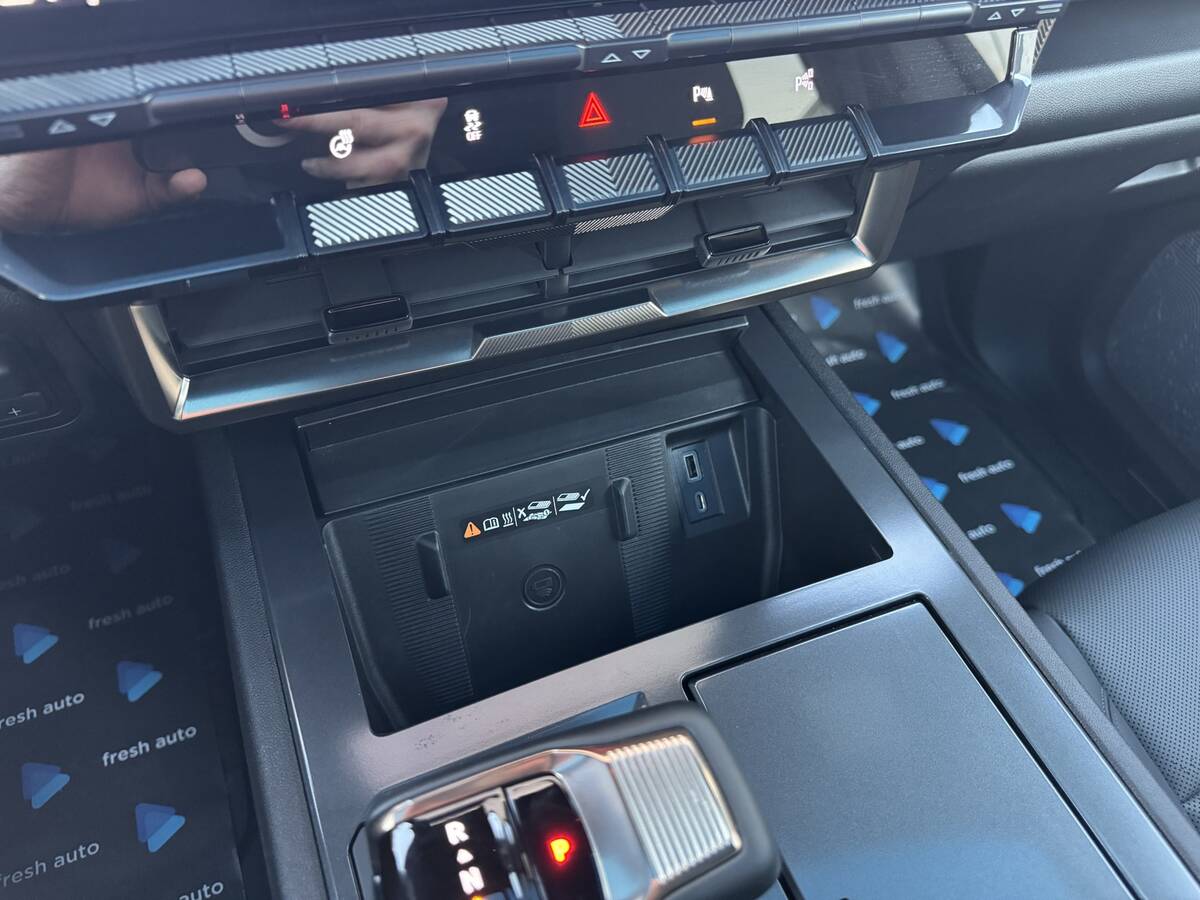 Hummer EV SUV 3X 2023 - Тип палива: Електро 