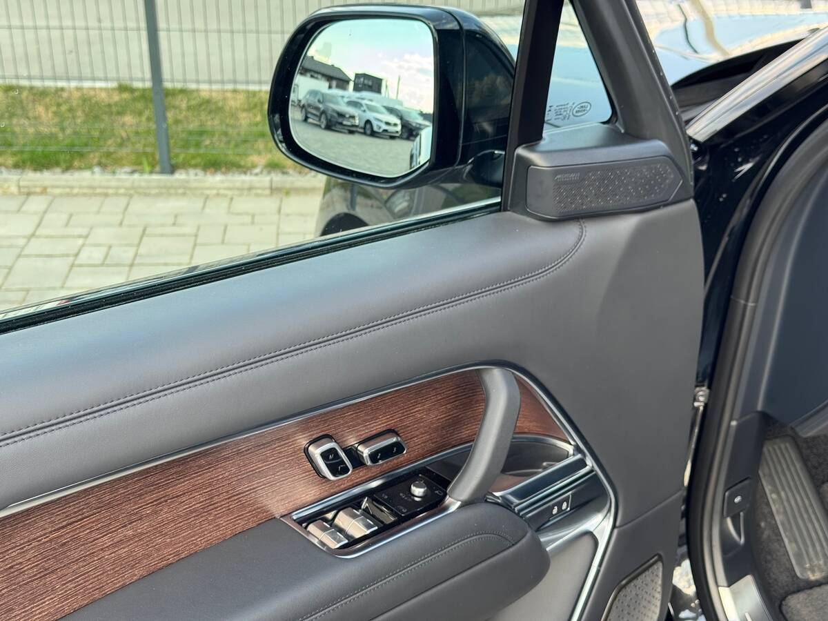 Land Rover Range Rover 2023 - freshauto