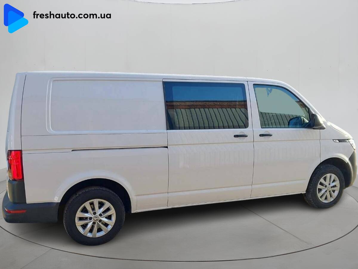 Volkswagen Transporter 2022 - Кількість місць: 3 