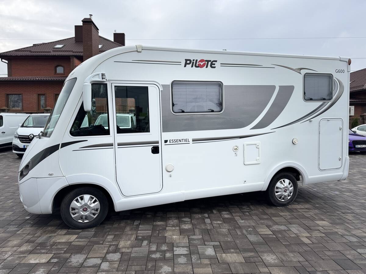 PILOTE MS36AA4 2016 - Number Of Seats: 4 