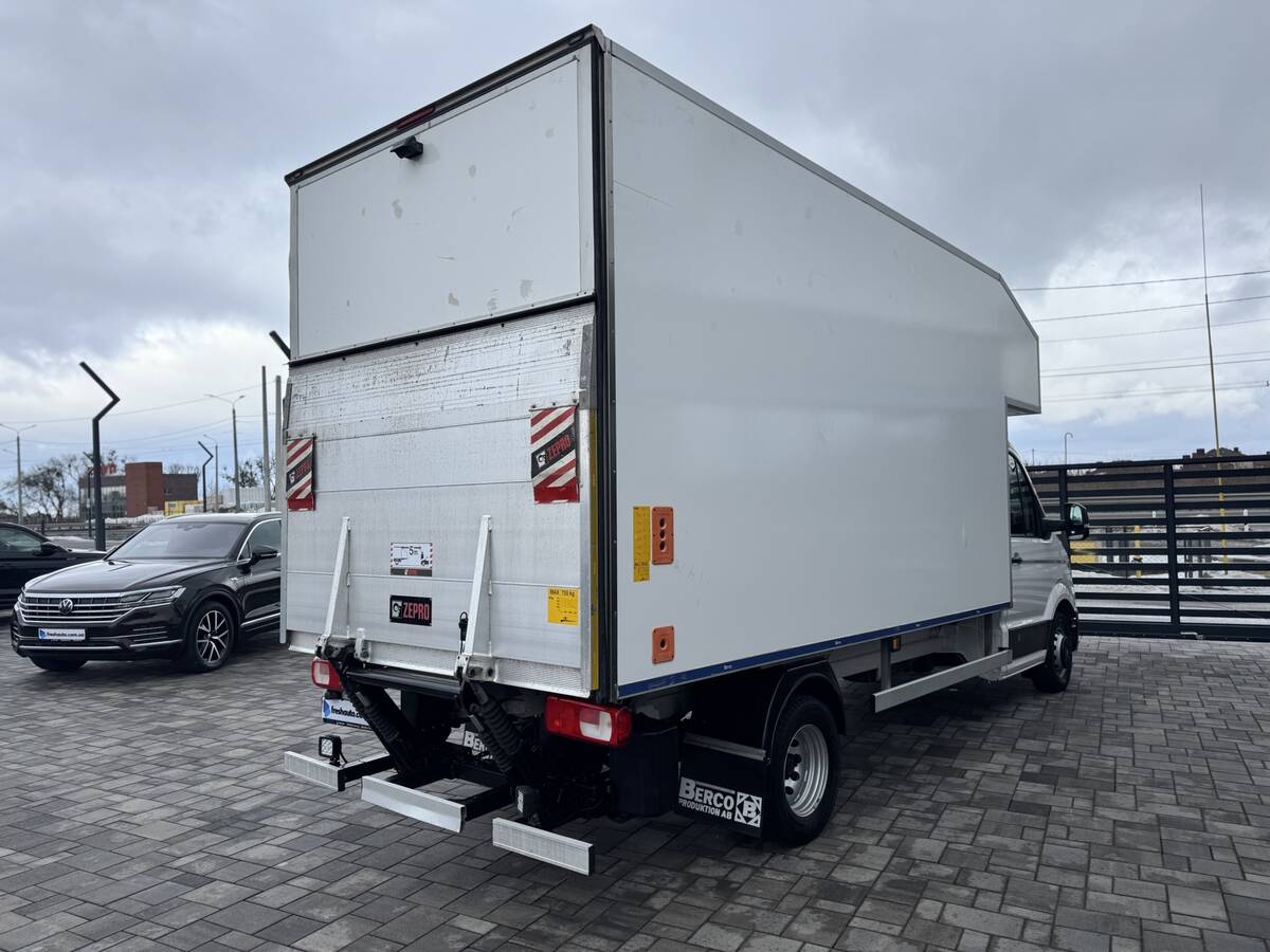 Volkswagen crafter 2021 - фреш авто