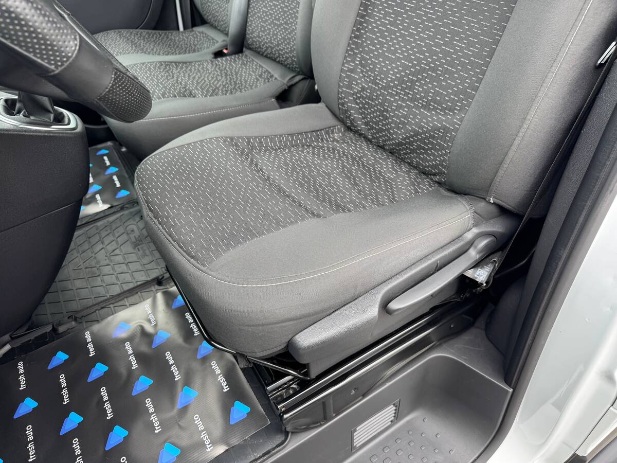 Renault Trafic 2020 - сайт фреш авто