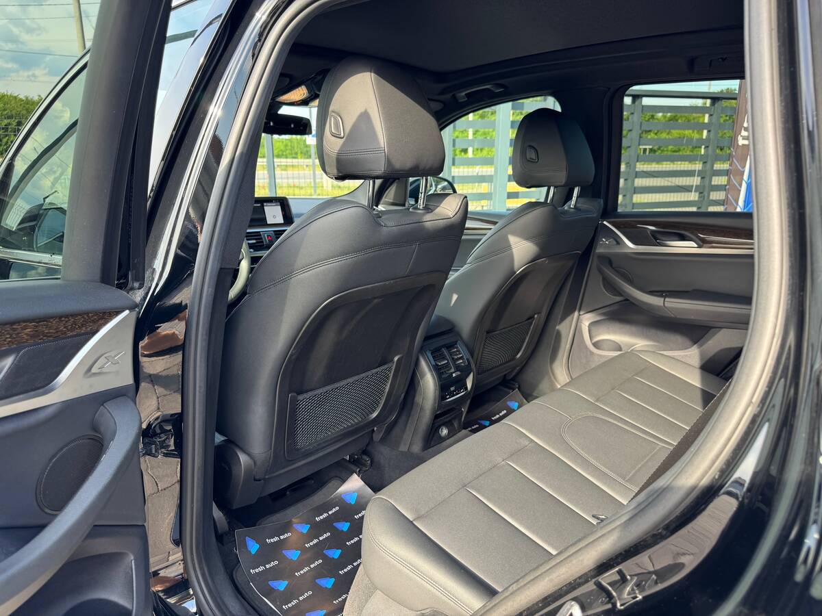 BMW X3 2018 - DriveType: All-wheel 