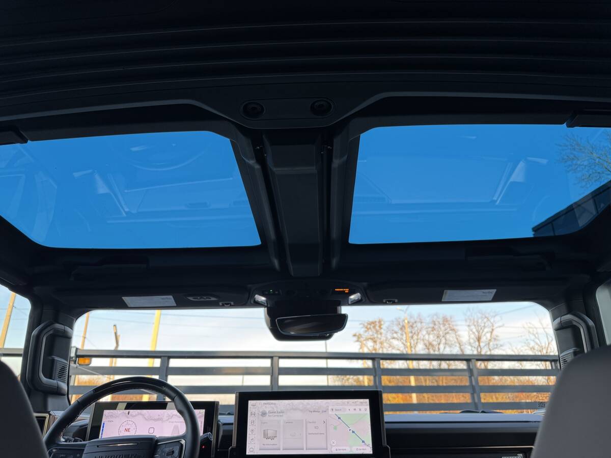 Hummer EV SUV 3X 2023 - Привід: Повний 