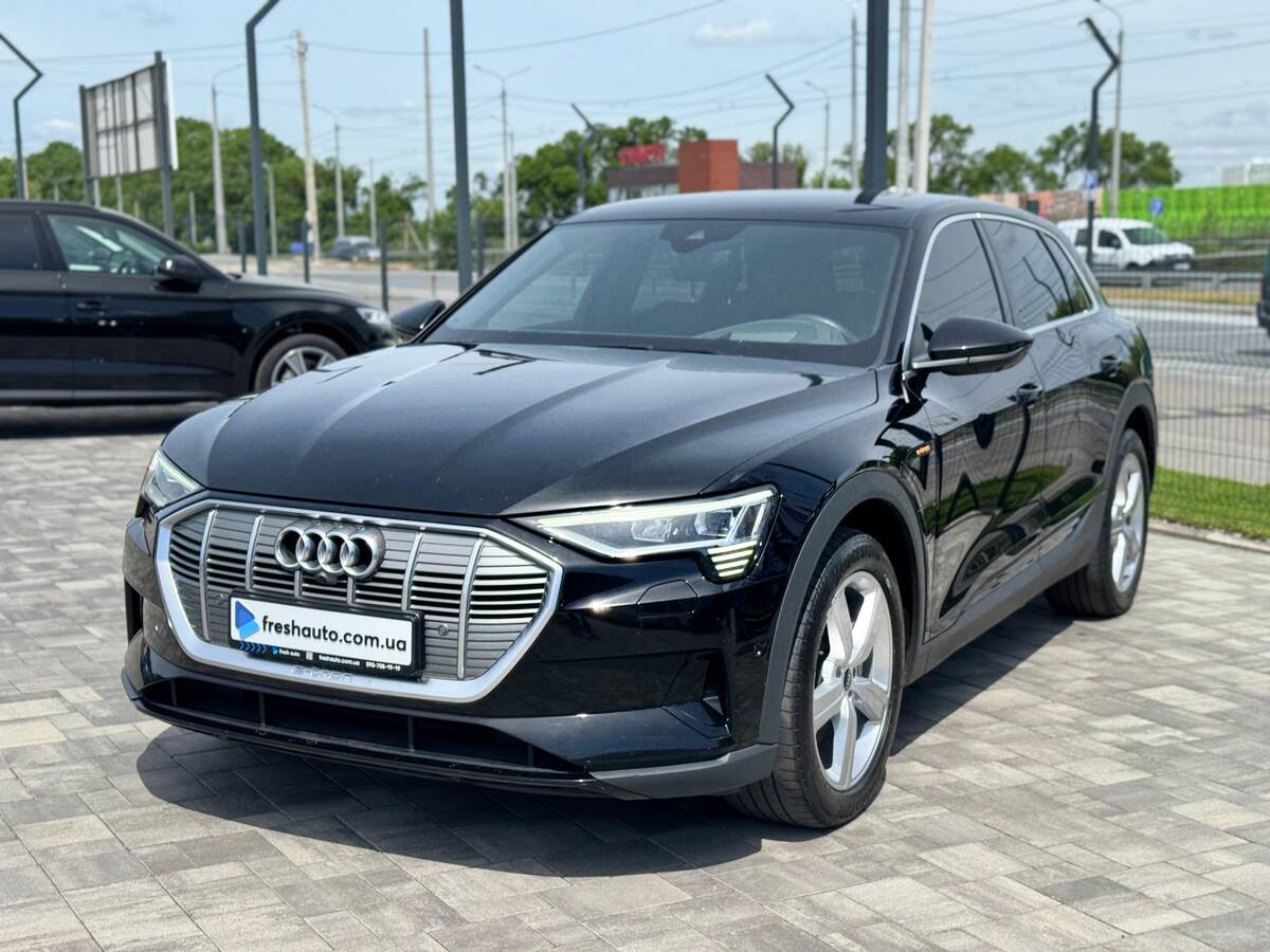 Audi e-tron 2021 - Привід: Повний 