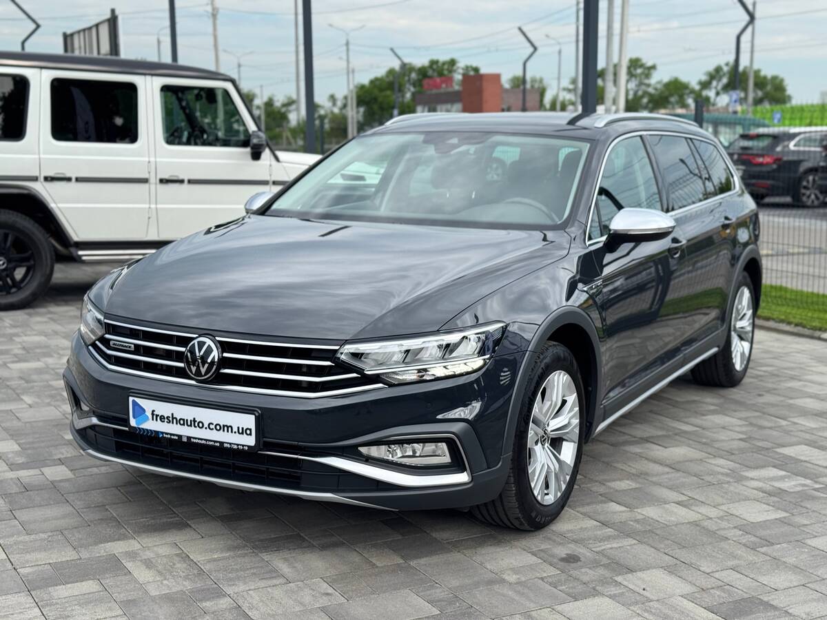 Volkswagen Passat Alltrack 2021 - Кількість місць: 5 