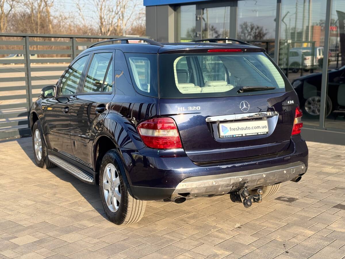 Mercedes-Benz ML 2005 - Потужність: 224 кс