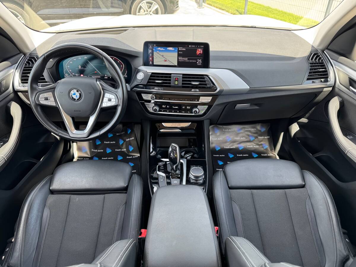 BMW X3 2021 - Об'єм двигуна: 2.0 л.