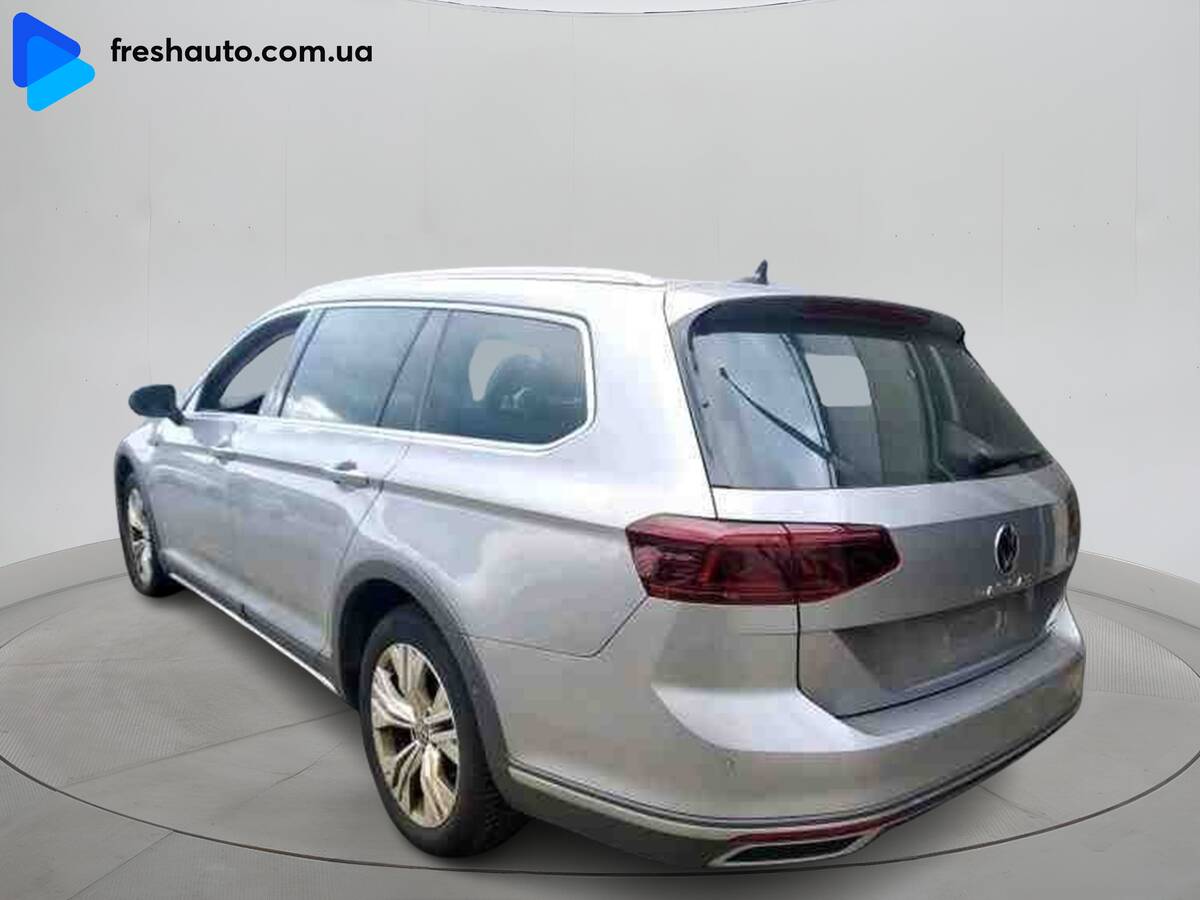 Volkswagen Passat Alltrack 2022 - Привід: Повний 