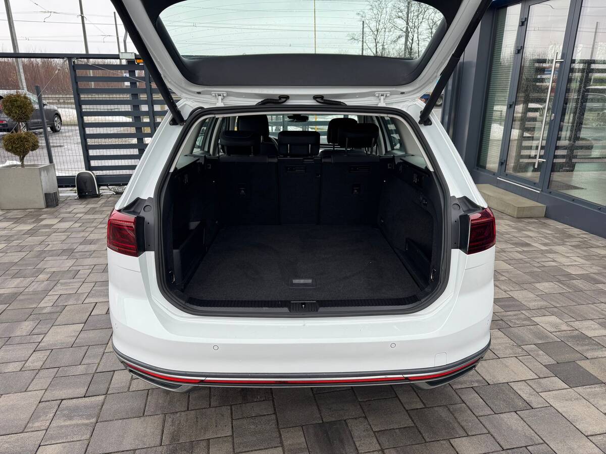Volkswagen Passat Alltrack 2021 - Привід: Повний 