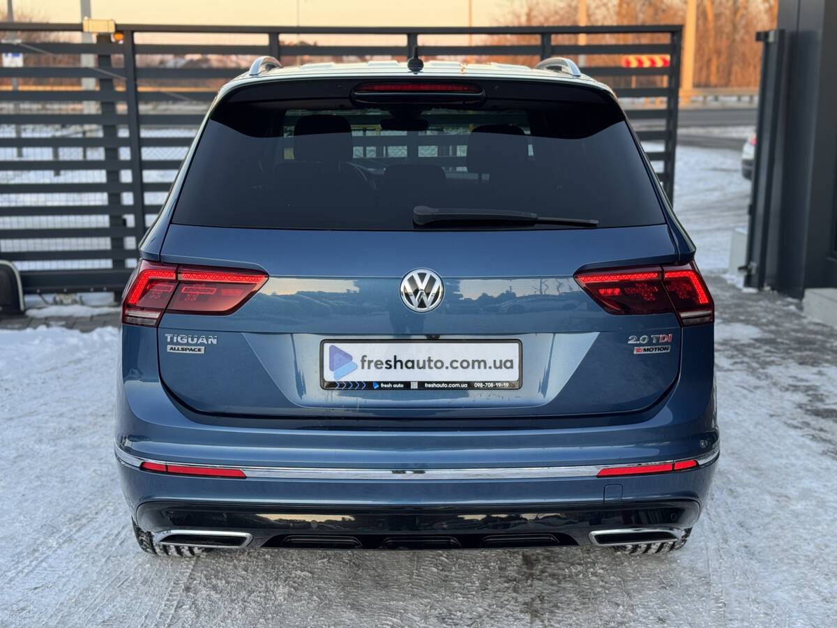 Volkswagen Tiguan 2018 - Комплектація: R Line 