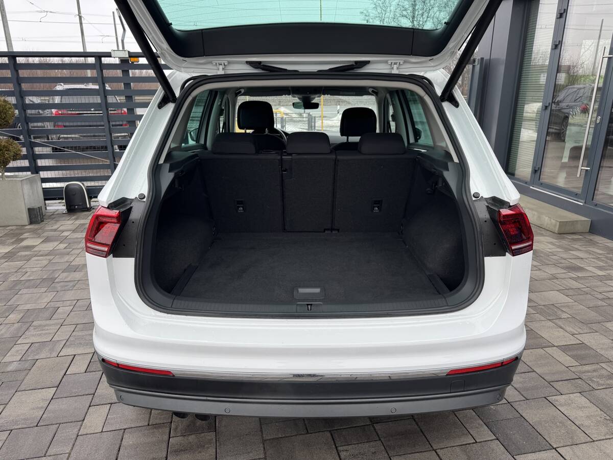 Volkswagen Tiguan 2019 - фреш авто