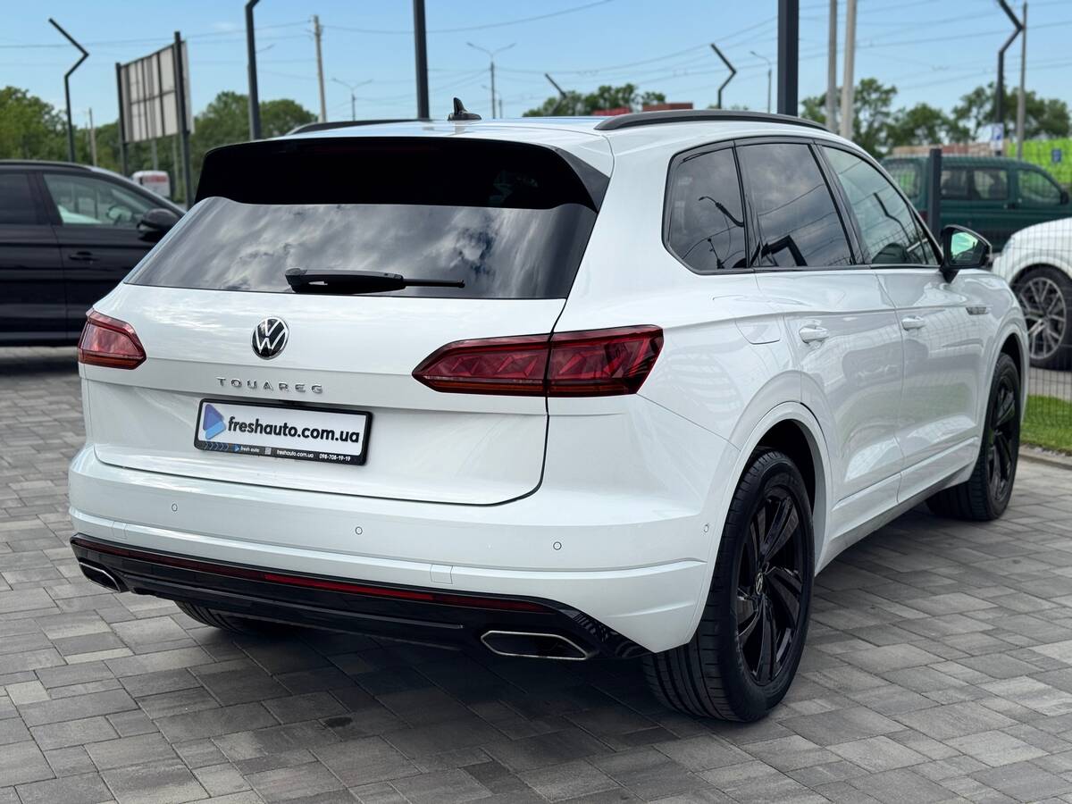 Volkswagen Touareg R 2022 - Fuel: Diesel 