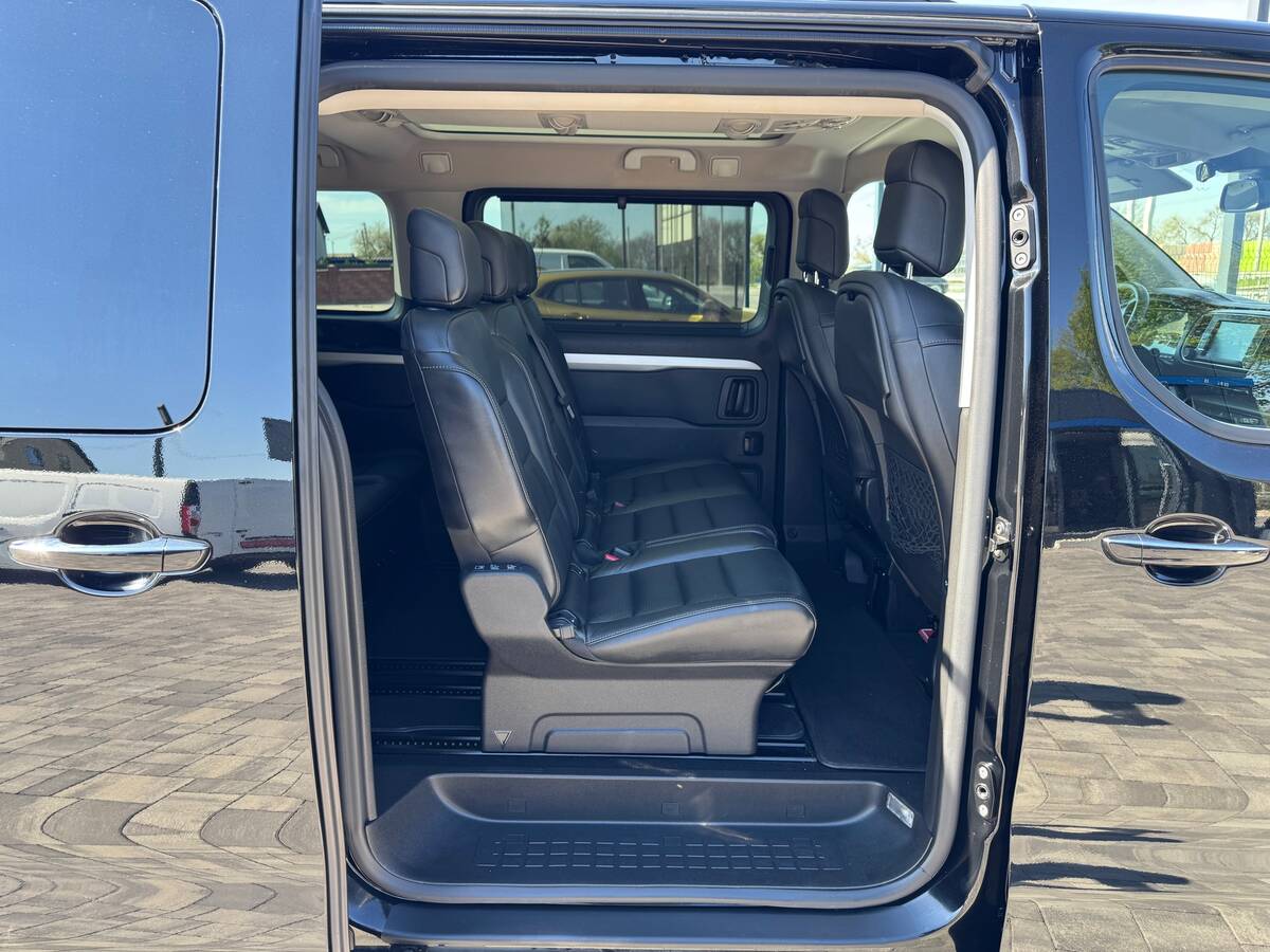 Peugeot Traveller 2020 - покупка авто