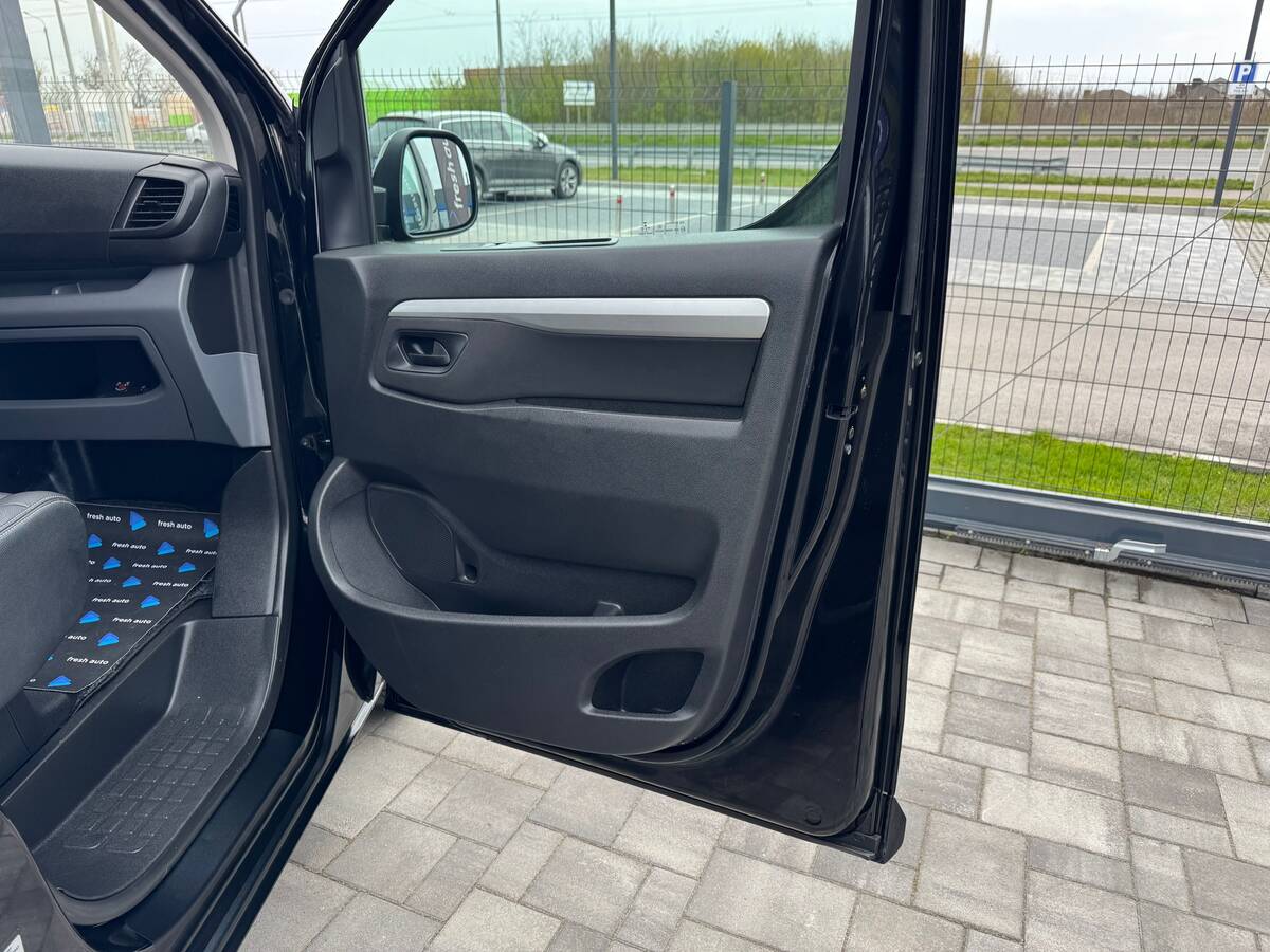Opel Vivaro 2020 - Тип кузова: Minivan 
