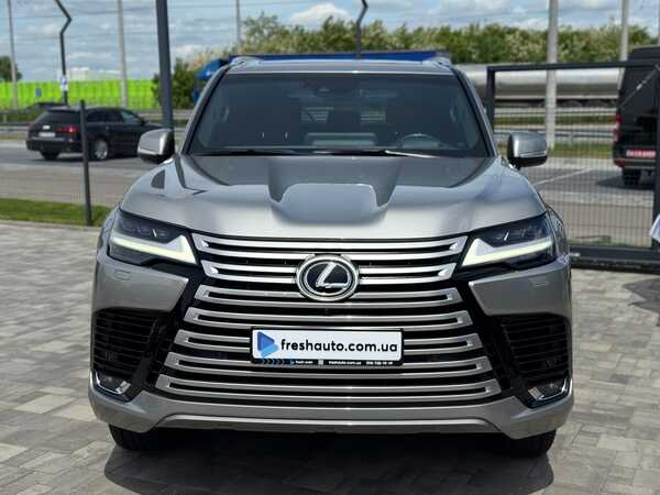 Lexus LX 2022