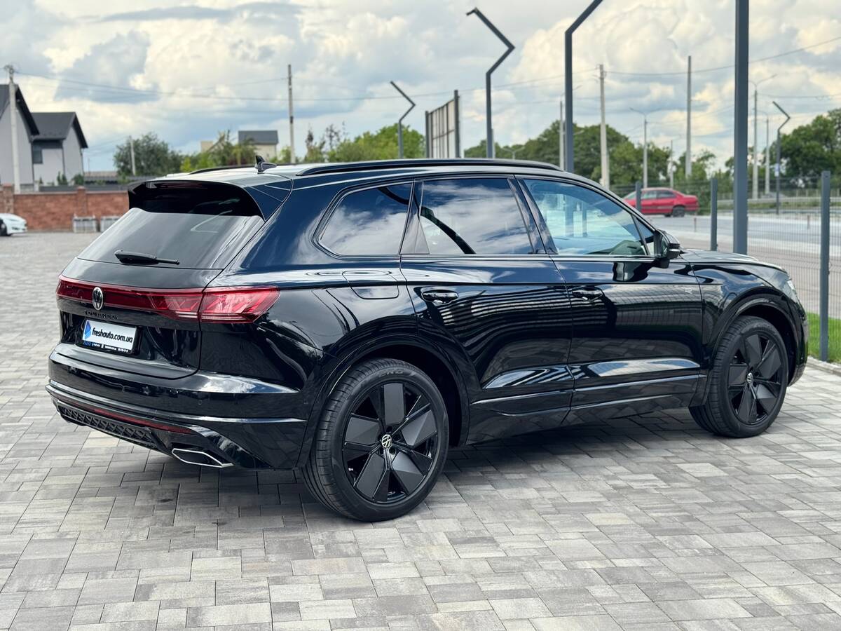 Volkswagen Touareg PLATINUM EDITION 2026