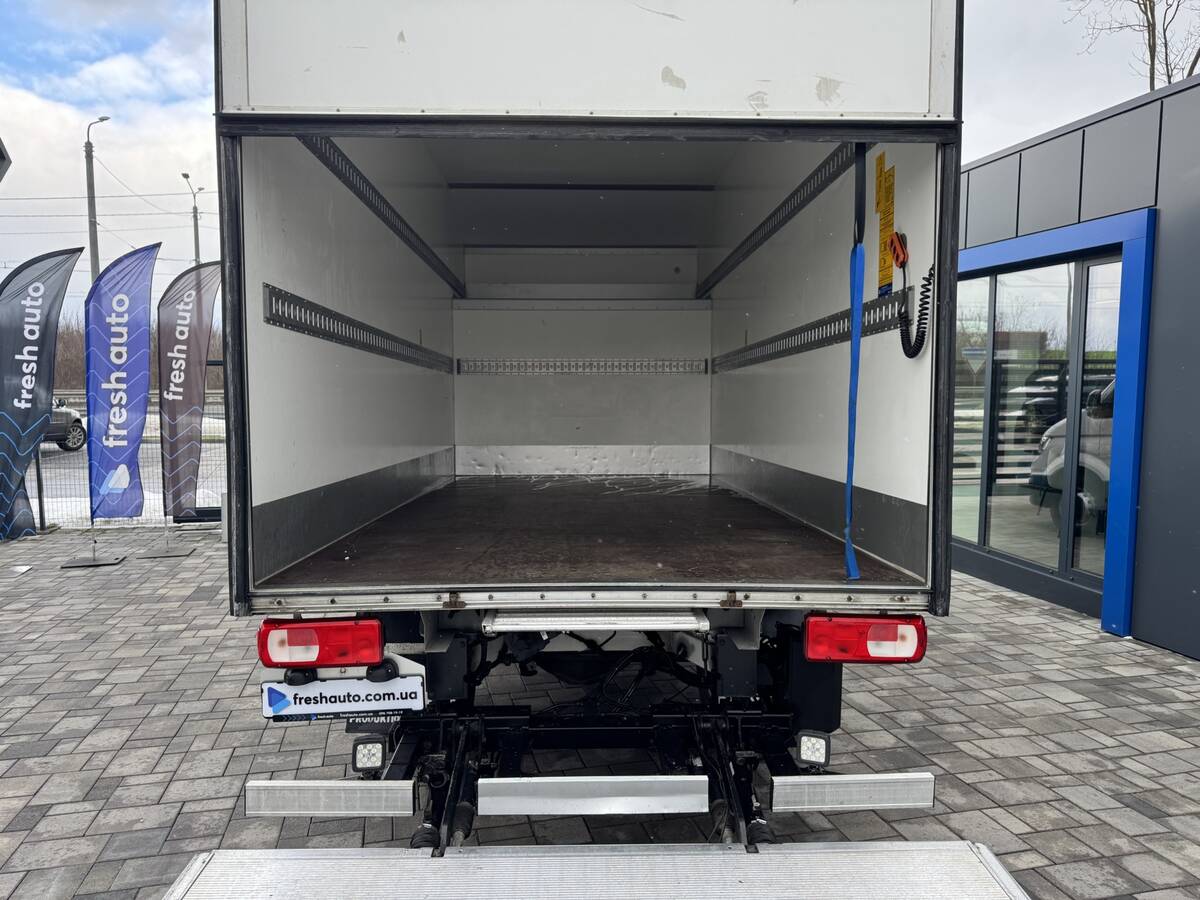 Volkswagen crafter 2021 - Тип кузова: Вантажний фургон 