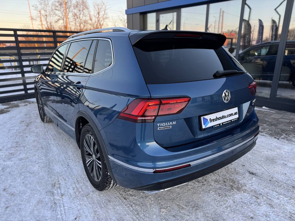 Volkswagen Tiguan 2018 - Привід: Повний 