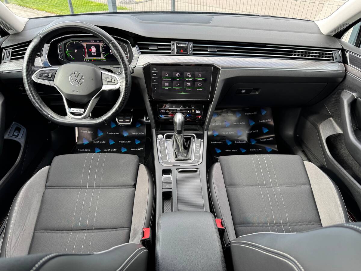 Volkswagen Passat Alltrack 2022 (Фольксваген Пасат Олтрек) — фото 4 з 5