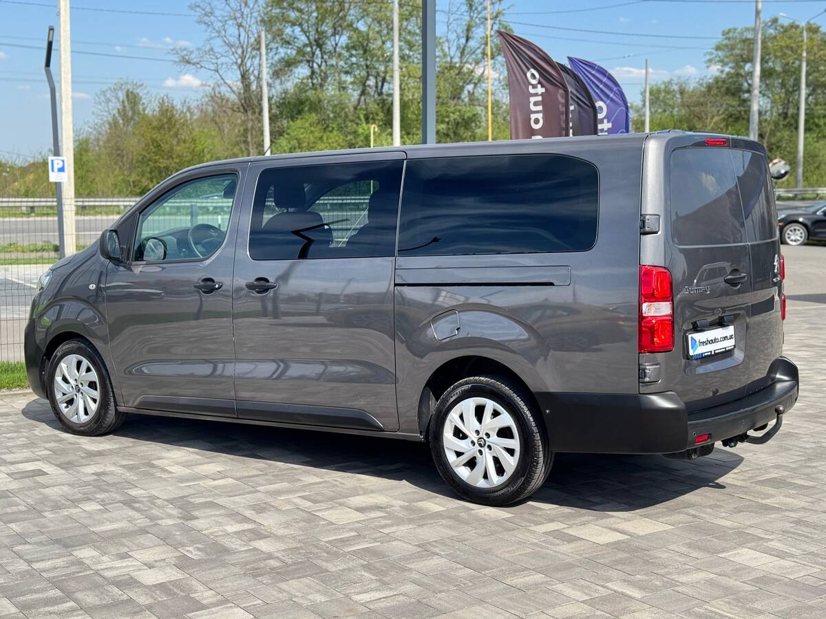 Citroen Jumpy 2021 - Кількість місць: 5 