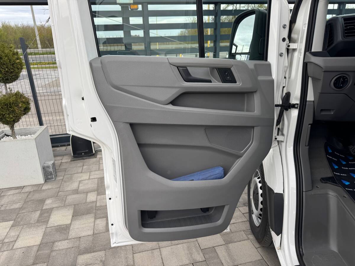 Volkswagen crafter 2022 - fresh auto