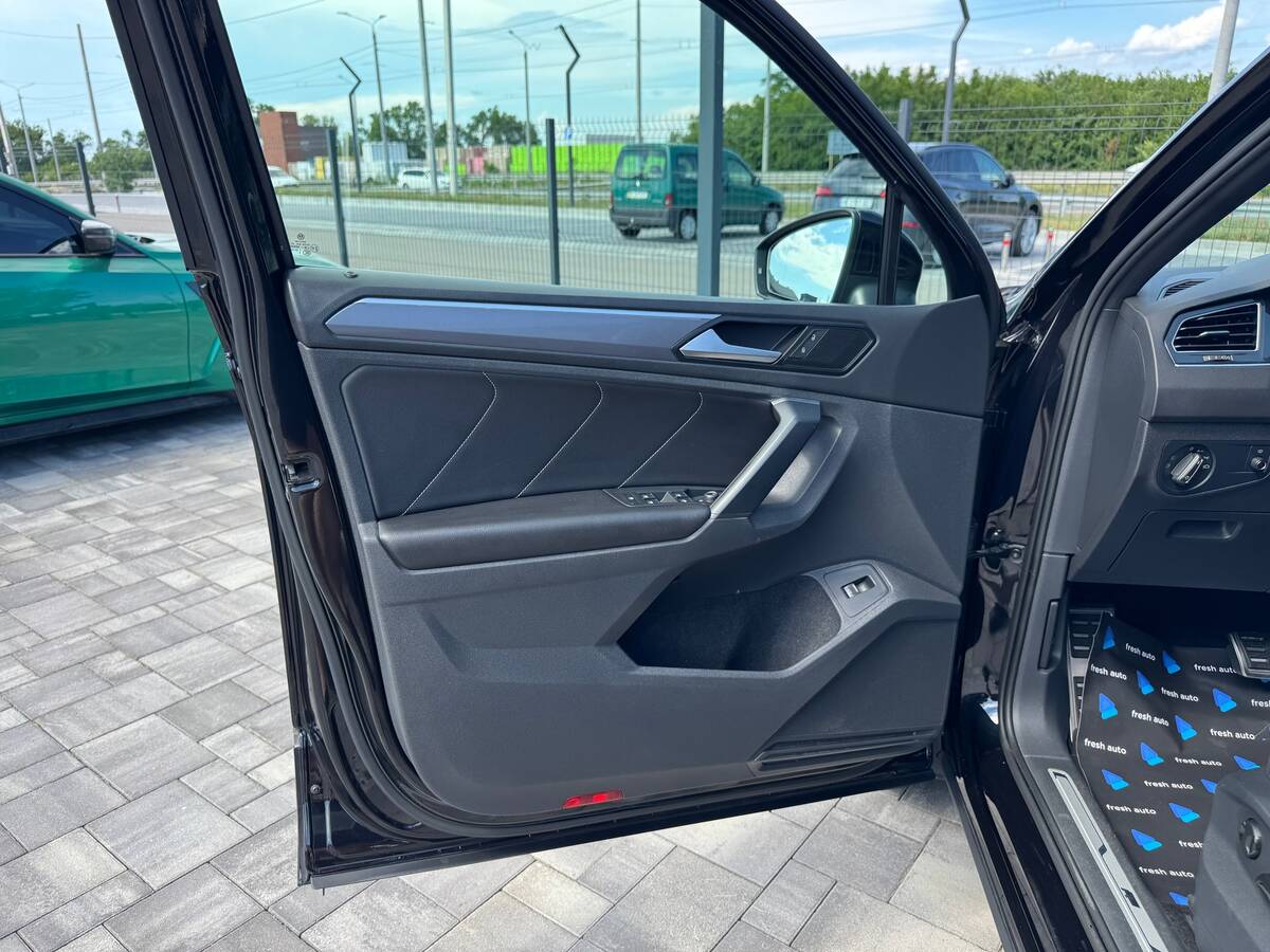 Volkswagen Tiguan 2019 - fresh auto