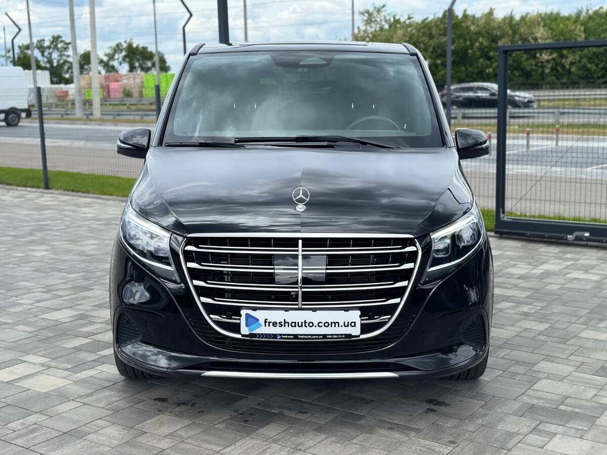 Mercedes-Benz V-Class 2025